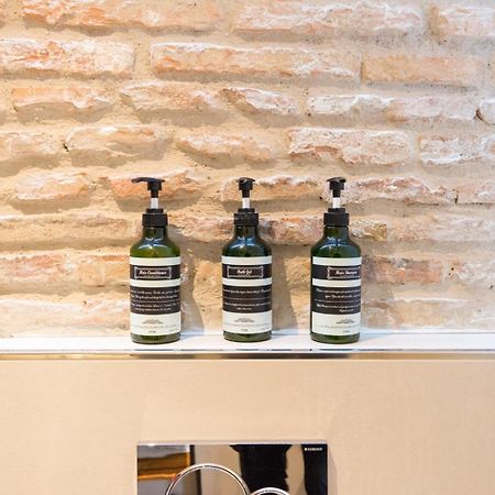 Te1A-El Teatro Brick Wall Suite Prime Location Malaga Zewnętrze zdjęcie