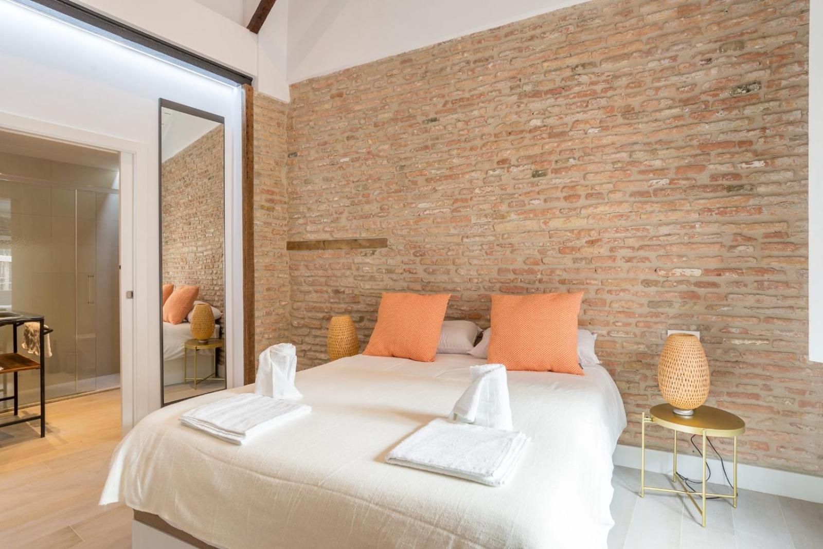 Te1A-El Teatro Brick Wall Suite Prime Location Malaga Zewnętrze zdjęcie