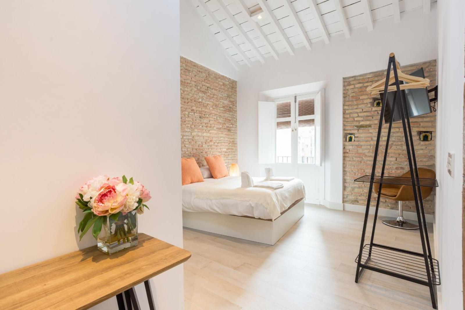 Te1A-El Teatro Brick Wall Suite Prime Location Malaga Zewnętrze zdjęcie