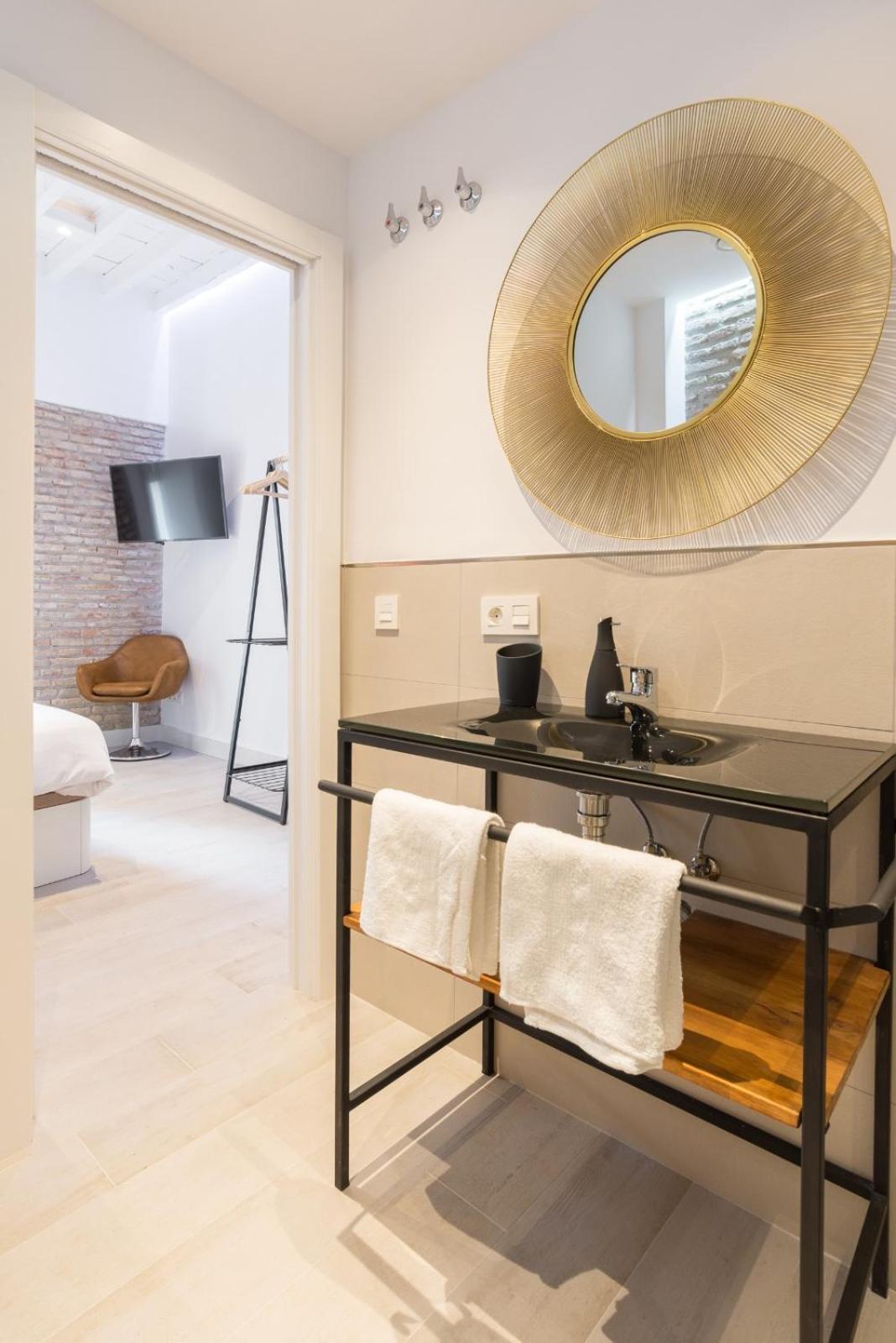 Te1A-El Teatro Brick Wall Suite Prime Location Malaga Zewnętrze zdjęcie