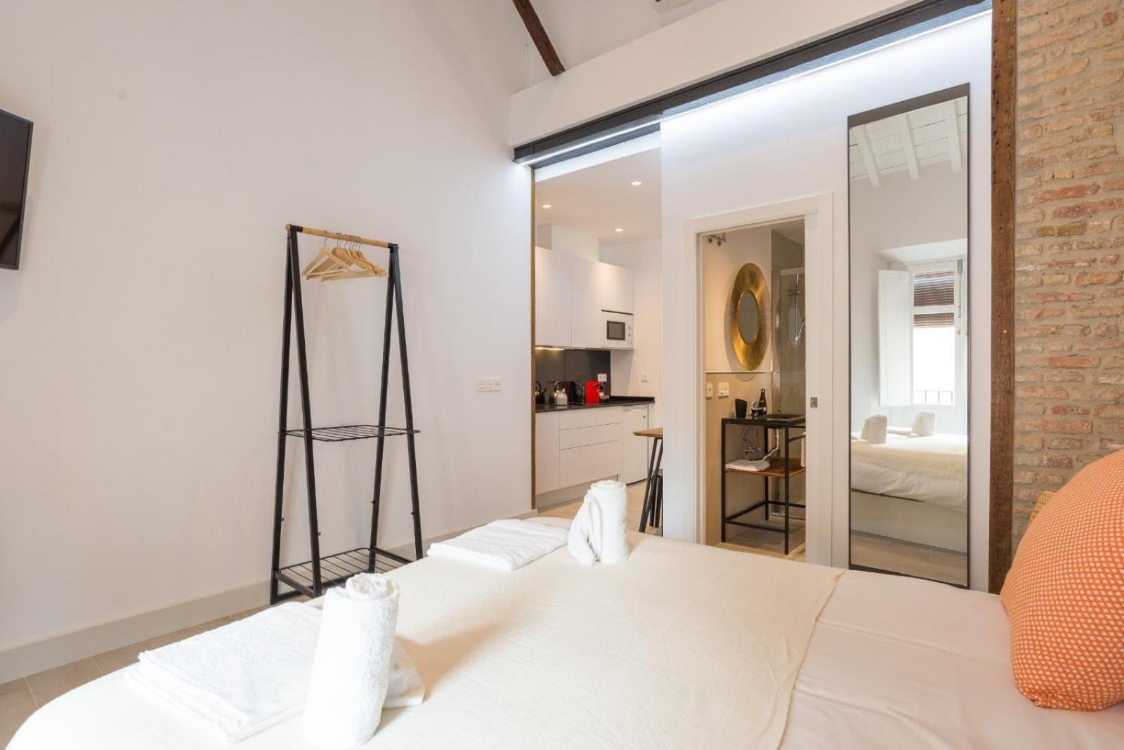 Te1A-El Teatro Brick Wall Suite Prime Location Malaga Zewnętrze zdjęcie